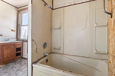 1014 11th Avenue, Rockford, IL 61104 - Photo 13