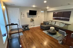 1431 W Cortez St, Chicago, IL 60642 - Photo 5