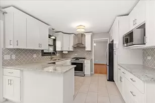 7440 W Manitoba Dr, Palos Heights, IL 60463 - Photo 9