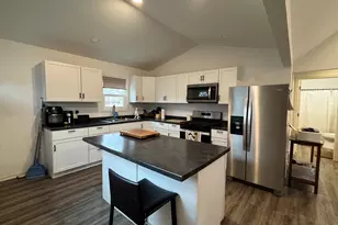 211 1st St, Mendota, IL 61342 - Photo 3