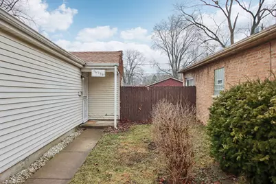 16738 Crane Avenue, Hazel Crest, IL 60429 - Photo 5