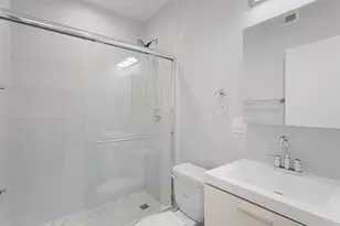 1550 W Juneway Terrace, Chicago, IL 60626 - Photo 9