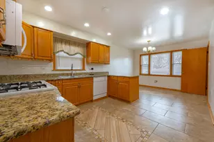 508 Hoxie Ave, Calumet City, IL 60409 - Photo 7