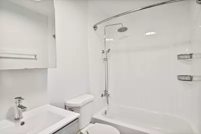 5411 N Winthrop Avenue #215, Chicago, IL 60640 - Photo 5