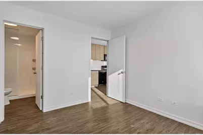 5411 N Winthrop Avenue #215, Chicago, IL 60640 - Photo 3