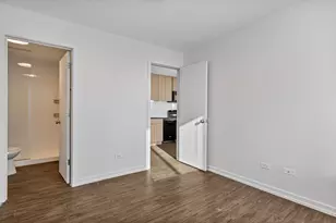 5411 N Winthrop Ave, Chicago, IL 60640 - Photo 3