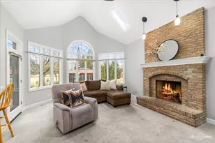 39W796 Dairyherd Ln, Saint Charles, IL 60175 - Photo 15