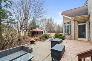 39W796 Dairyherd Ln, Saint Charles, IL 60175 - Photo 37