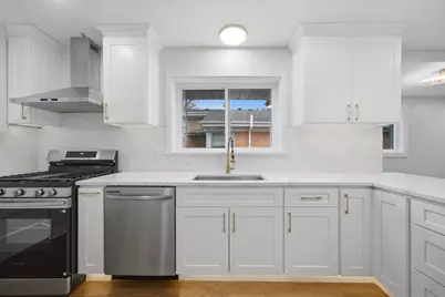 3829 W Chase Avenue, Lincolnwood, IL 60712 - Photo 11