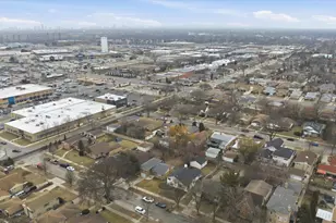 3829 W Chase Ave, Lincolnwood, IL 60712 - Photo 47