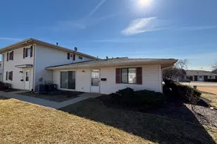 236 Whidah Ct, Schaumburg, IL 60194 - Photo 1