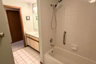 1560 Thornfield Ln, Roselle, IL 60172 - Photo 13