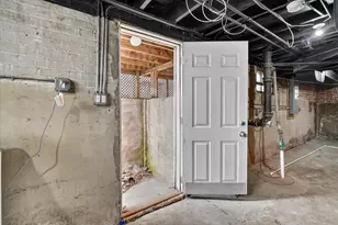 11001 S Union Ave, Chicago, IL 60628 - Photo 27