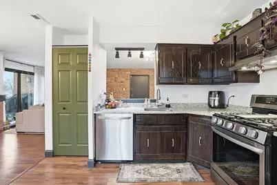 310 Sheridan Drive #1D, Willowbrook, IL 60527 - Photo 5