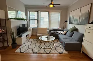 627 W Roscoe St, Chicago, IL 60657 - Photo 3