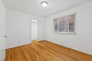 10454 S Claremont Ave, Chicago, IL 60643 - Photo 15