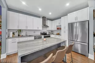 1965 Blackberry Ln, Hoffman Estates, IL 60169 - Photo 5