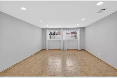 567 Bedford Lane, Des Plaines, IL 60016 - Photo 15