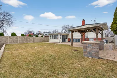 567 Bedford Lane, Des Plaines, IL 60016 - Photo 23