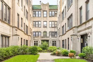 641 W Roscoe St, Chicago, IL 60657 - Photo 1