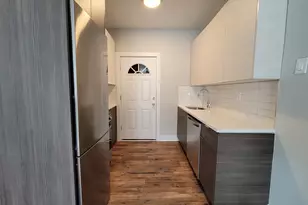 641 W Roscoe St, Chicago, IL 60657 - Photo 5