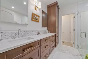 60 S Canterbury Ct, Lake Forest, IL 60045 - Photo 23