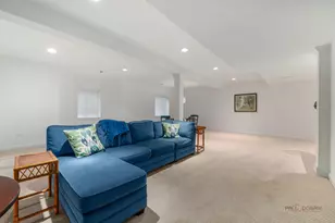 60 S Canterbury Ct, Lake Forest, IL 60045 - Photo 31