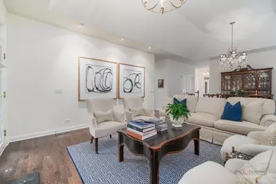 60 S Canterbury Court, Lake Forest, IL 60045 - Photo 13