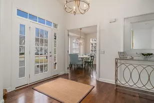 60 S Canterbury Ct, Lake Forest, IL 60045 - Photo 5