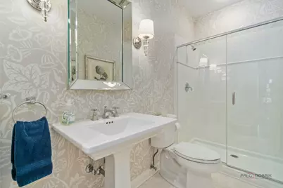 60 S Canterbury Court, Lake Forest, IL 60045 - Photo 27