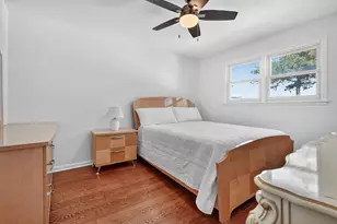 5446 W Lunt Ave, Chicago, IL 60646 - Photo 13