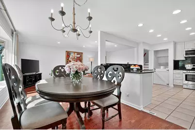 5446 W Lunt Avenue, Chicago, IL 60646 - Photo 3