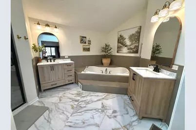 30 Echo Hills, Lake in the Hills, IL 60156 - Photo 17