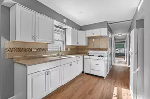 7301 S Seeley Ave, Chicago, IL 60636 - Photo 9