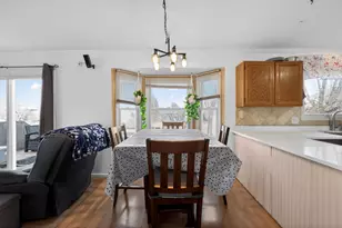 6230 Old Farm Ln, Gurnee, IL 60031 - Photo 13