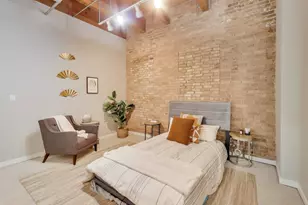 300 W Grand Ave, Chicago, IL 60654 - Photo 15