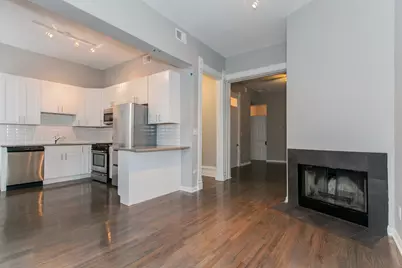46 E Chicago Avenue #4E, Chicago, IL 60611 - Photo 5