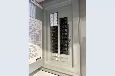 8325 W Forest Preserve Avenue, Chicago, IL 60634 - Photo 29