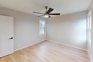 8325 W Forest Preserve Ave, Chicago, IL 60634 - Photo 9