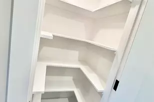 8325 W Forest Preserve Ave, Chicago, IL 60634 - Photo 29