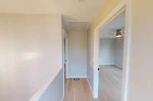 8325 W Forest Preserve Ave, Chicago, IL 60634 - Photo 9