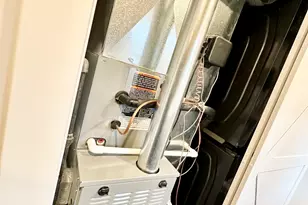 8325 W Forest Preserve Ave, Chicago, IL 60634 - Photo 31