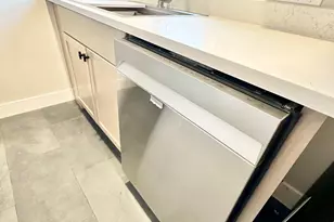 8325 W Forest Preserve Ave, Chicago, IL 60634 - Photo 31