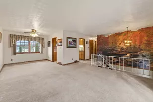 623 Colonial Dr, Dekalb, IL 60115 - Photo 7