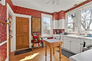 1127 Morton Ave, Elgin, IL 60120 - Photo 11