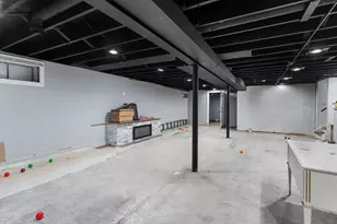 918 Mayfair Pl, Rockford, IL 61107 - Photo 23