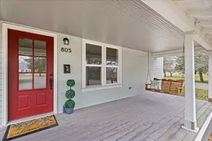 805 W Blaine St, Monticello, IL 61856 - Photo 5