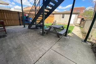 2426 W Erie St, Chicago, IL 60612 - Photo 11