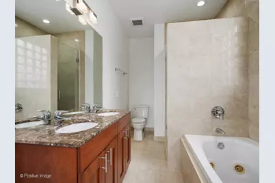 2233 N Leavitt Street #2, Chicago, IL 60647 - Photo 15