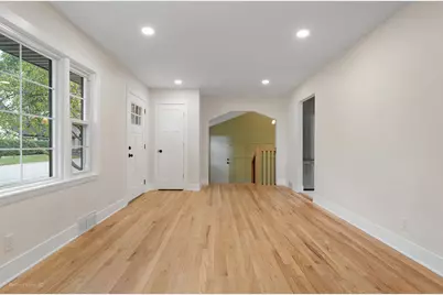 1142 N Webster Street, Naperville, IL 60563 - Photo 5